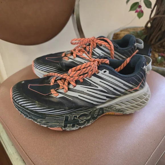 HOKA SPEEDGOAT 4 - Picture 3 of 9